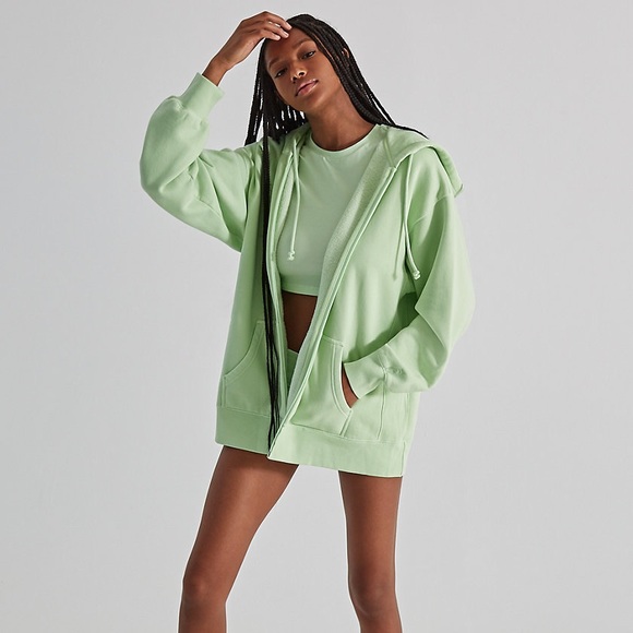 Aritzia Cozy Fleece Boyfriend Zip-Up Hoodie - Picture 2 of 3